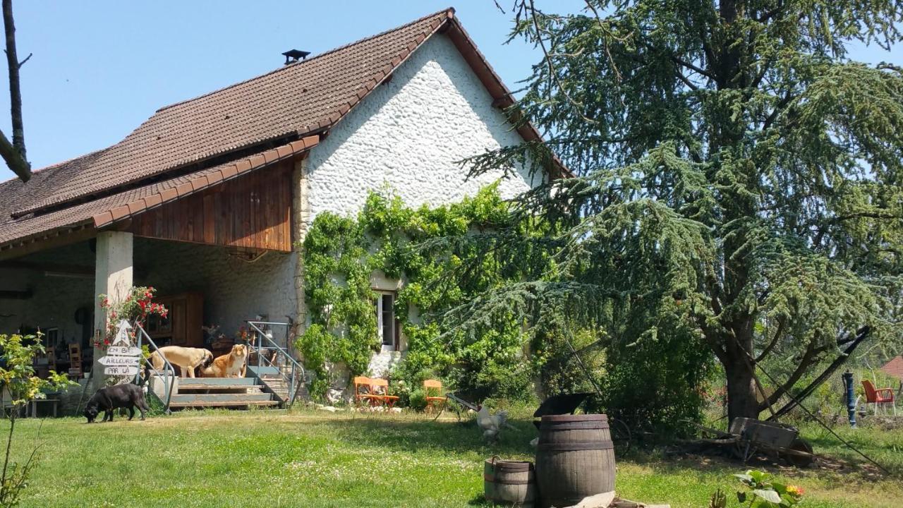 Basse-cour De Montin Au 256 Chemin De La Rocaille A 38510 Vezeronce Curtin * Morestel
